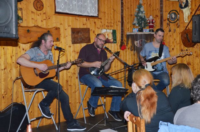 11. 12. - Acoustix
Klíčová slova: Bělá;country;Acoustix
