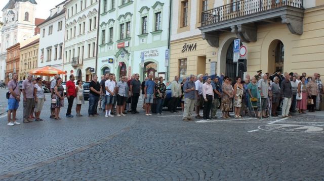 Ve středu 21.8.20148 proběhl před klatovskou radnicí pietní akt u příležitosti uplynutí 50 let od okupace Československa vojsky zemí Varšavské smlouvy. Více než stovka přihlížejících se zájmem vyslechla projev starosty města Mgr. Rudolfa Salvetra.
