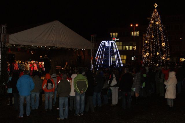 zpivani_s_rozhlasem_2011_281229.JPG
