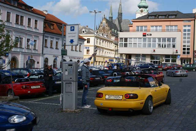 sraz sportovních vozů Mazda Mx-5
