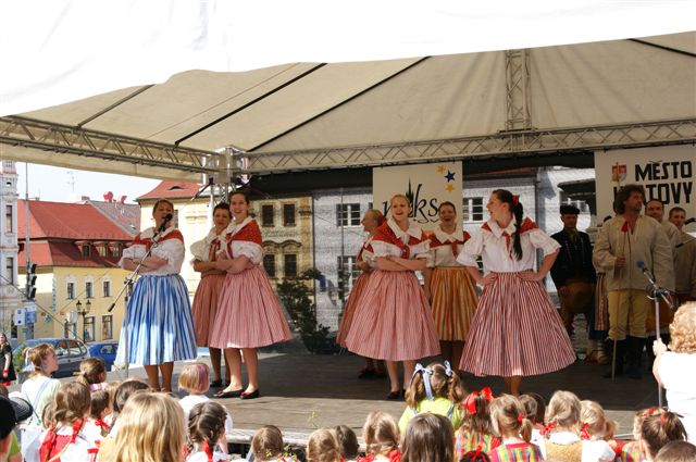 Folklórní soubory Šumavánek a Šumava při T.J.Sokol Klatovy
