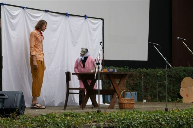 Letní kino
odpolední program - ochotnický divadelní spolek Buřina

