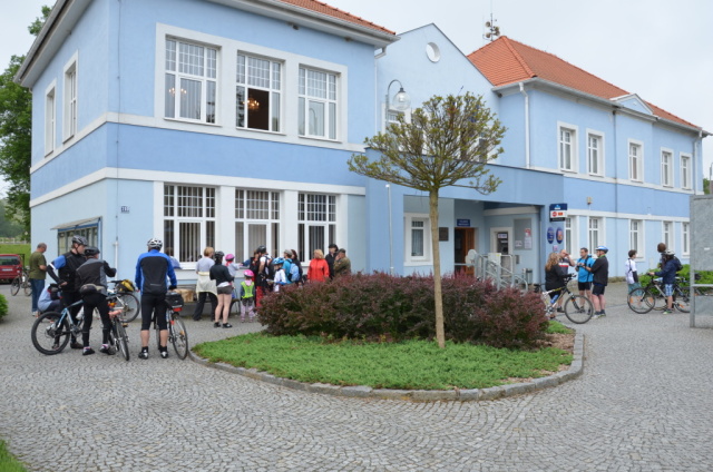 Odjezd z náměstí
Keywords: Bělá lyžování cyklistika